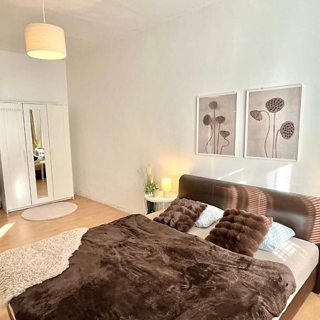 Apartment Caroline - Old Town, Ac Bratislava Ngoại thất bức ảnh