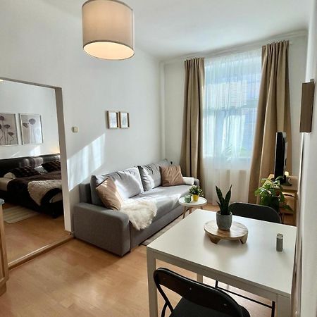 Apartment Caroline - Old Town Bratislava Ngoại thất bức ảnh