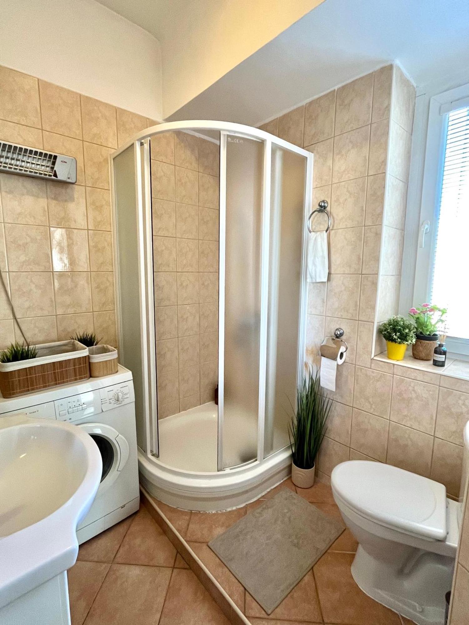 Apartment Caroline - Old Town Bratislava Ngoại thất bức ảnh