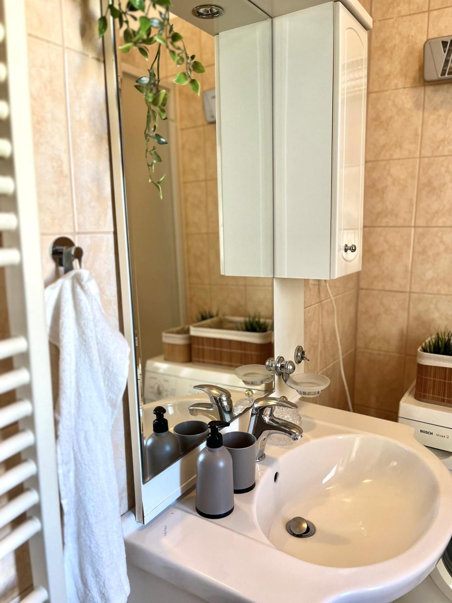 Apartment Caroline - Old Town, Ac Bratislava Ngoại thất bức ảnh