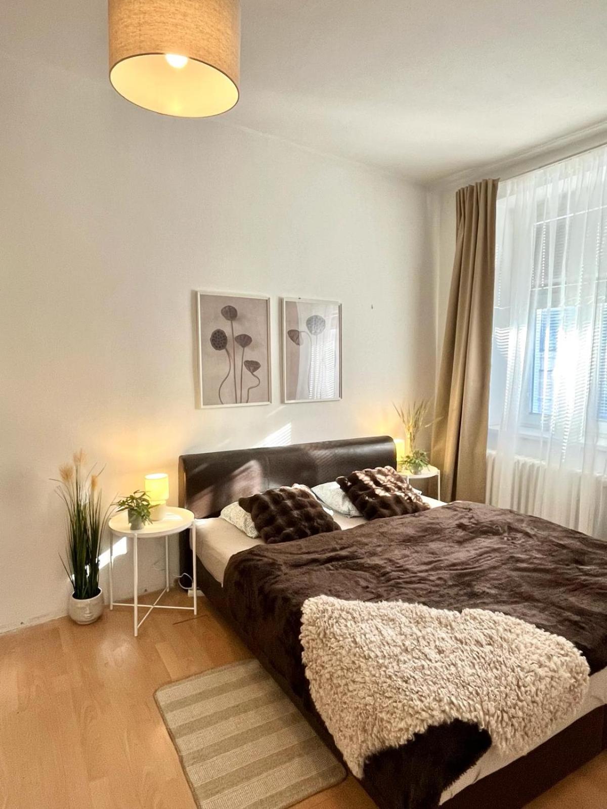 Apartment Caroline - Old Town Bratislava Ngoại thất bức ảnh